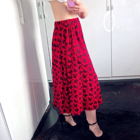 CULOTTES Women’s Fine Knit Fabric High Waisted Graphic Pattern Black Red sz M - Picture 5 of 5